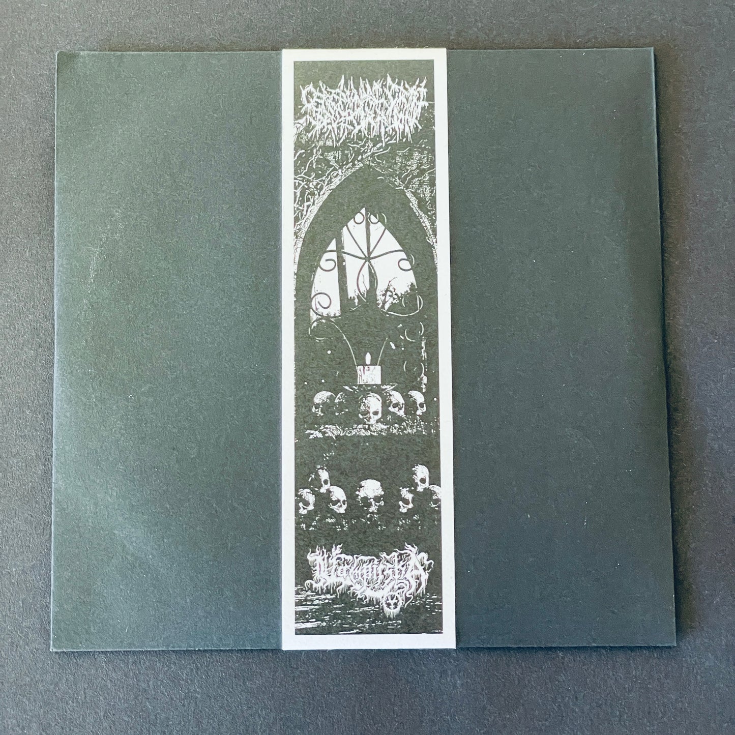 Ceremonial Crypt Desecration / Vampirska – split LP (used)