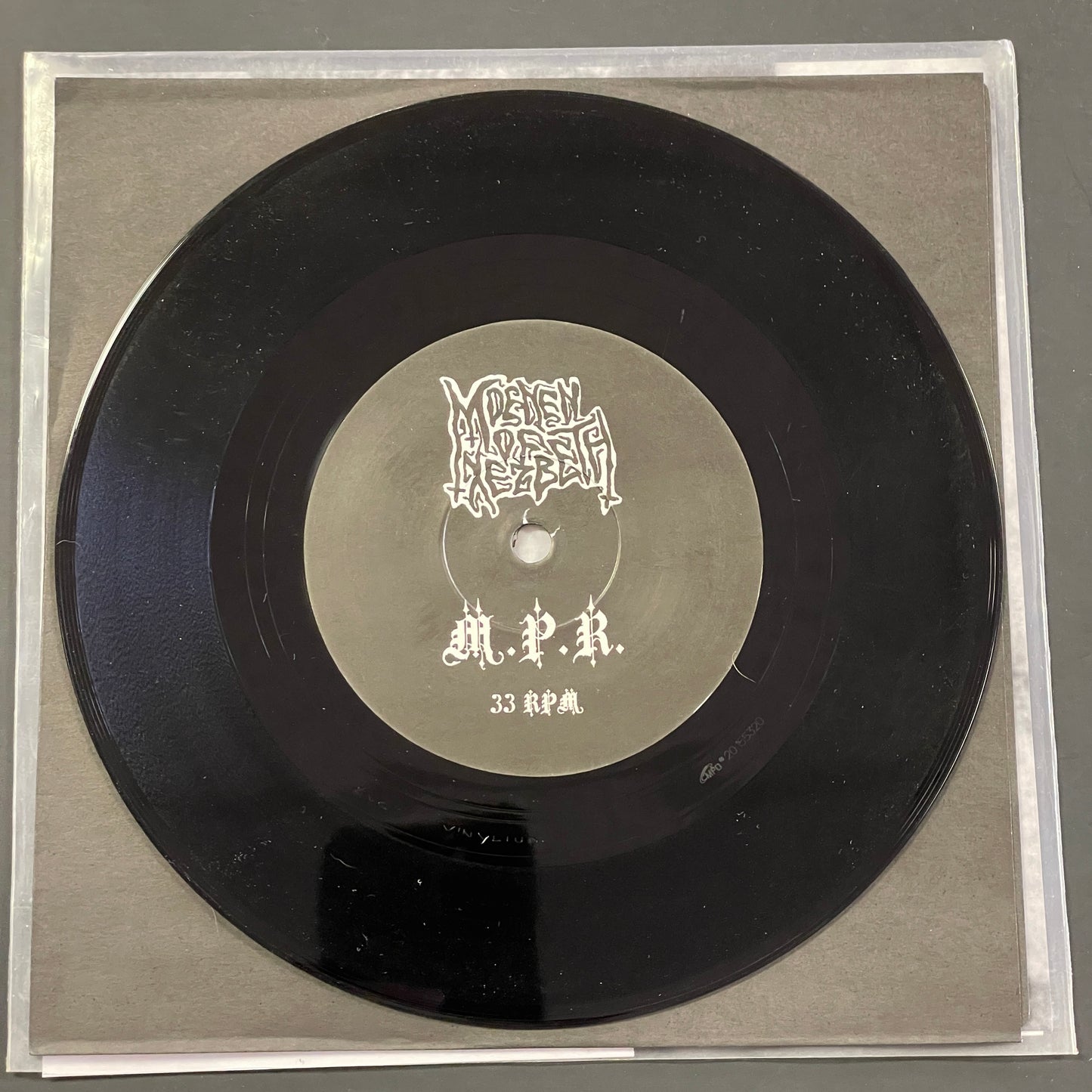 Moenen Of Xezbeth / Оброк - Moenen Of Xezbeth / Оброк split 7" EP (used)