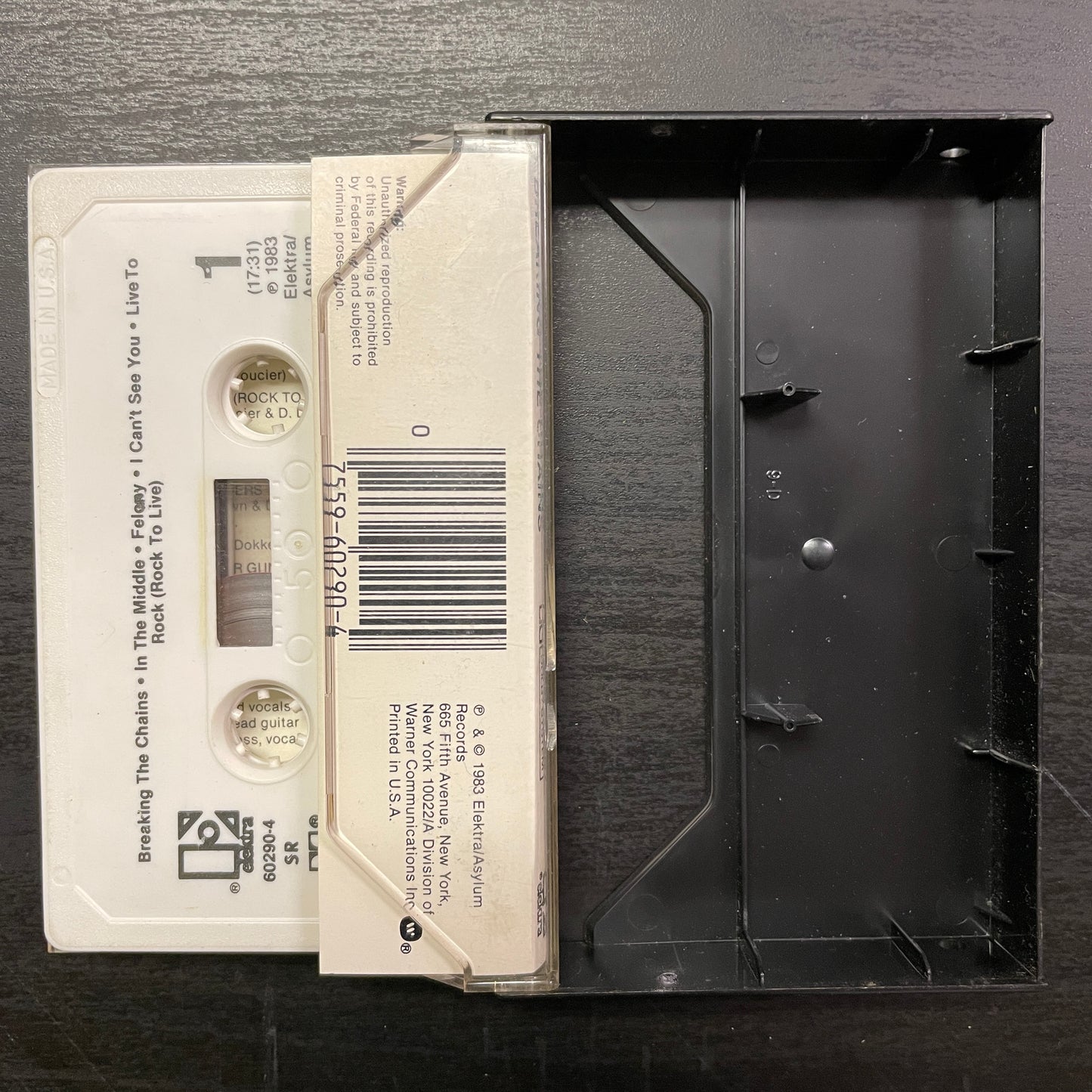 Dokken – Breaking The Chains original cassette tape (used)