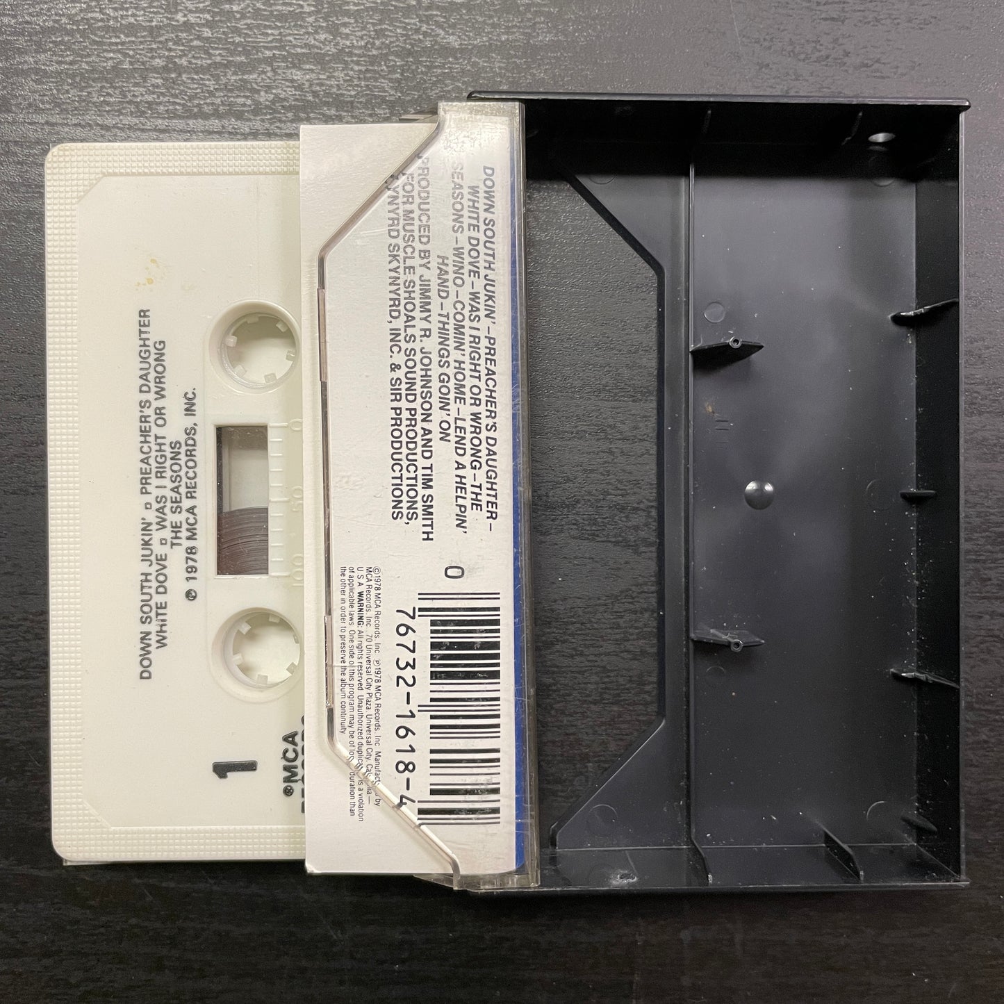 Lynyrd Skynyrd – Skynyrd's First And... Last original cassette tape (used)