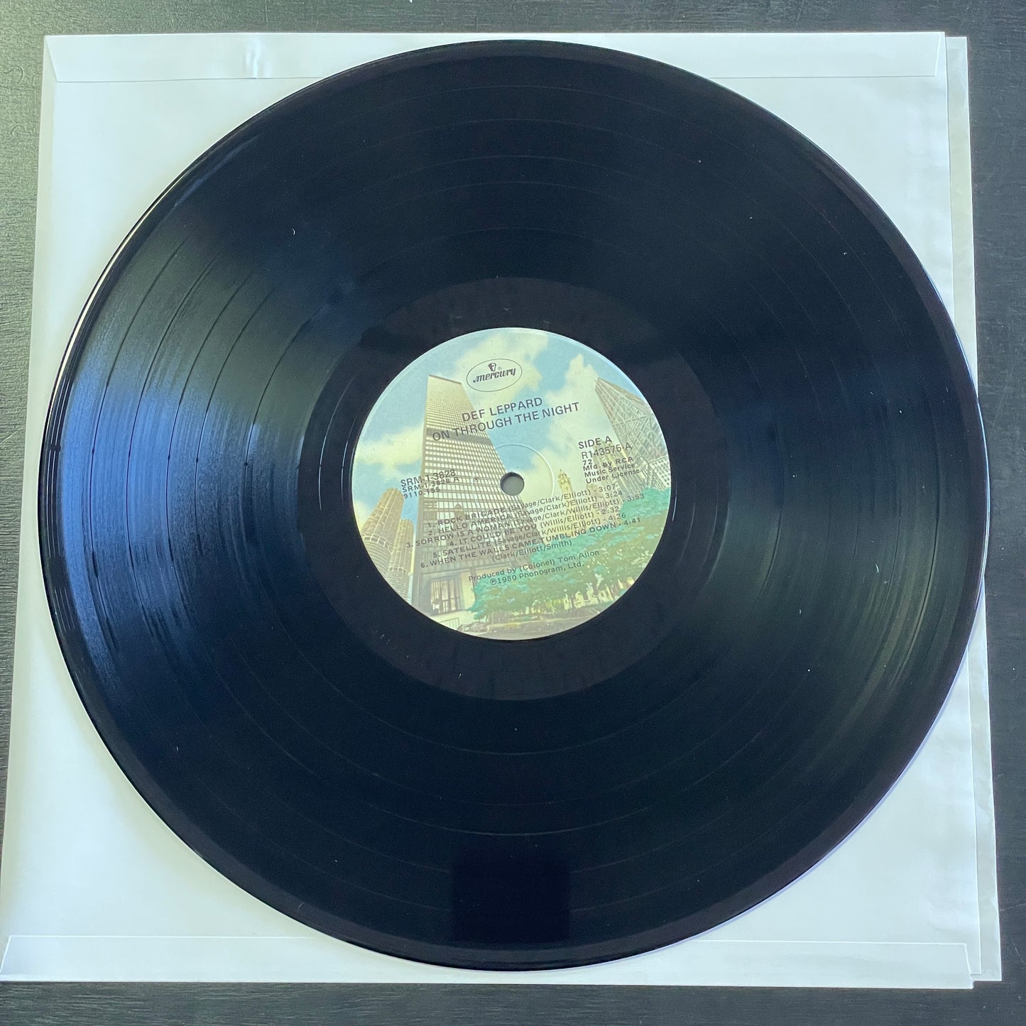 Def Leppard - On Through The Night original LP (used)