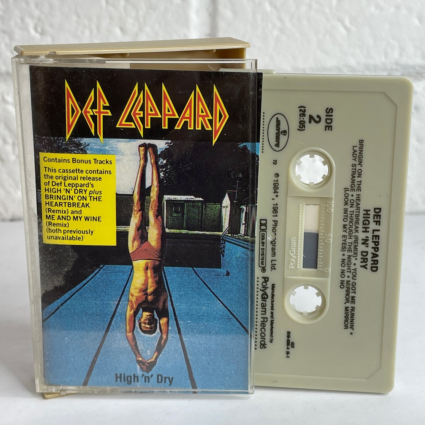 Def Leppard - High 'N' Dry (with bonus tracks) original cassette tape