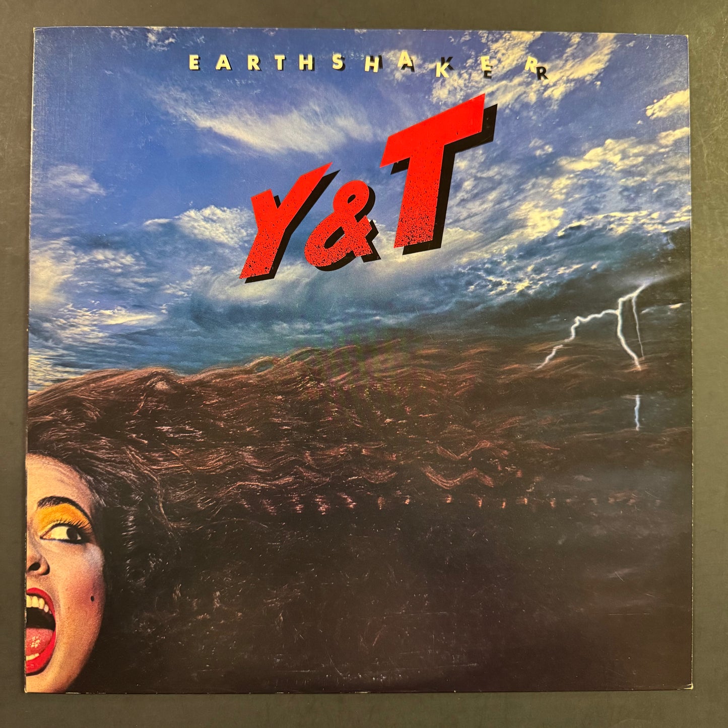 Y & T - Earthshaker original LP - Japanese pressing (used)